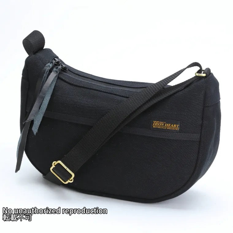 ミニショルダーバッグ／黒鎧