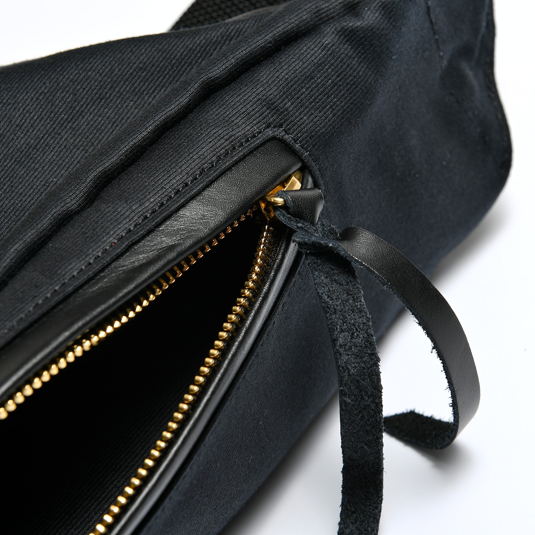 ウィップコードウエストバッグ ／ブラック – IRON HEART