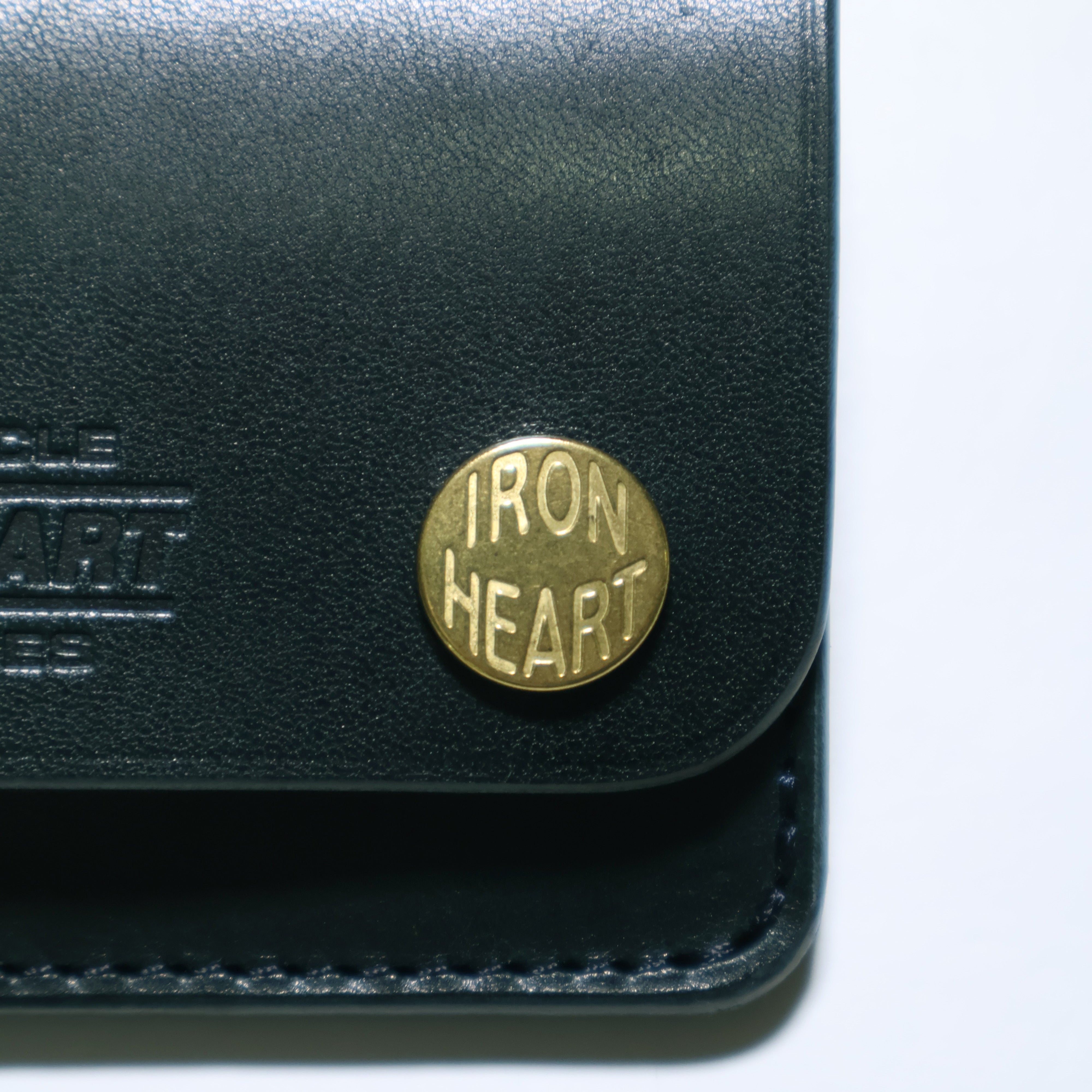 栃木レザー ミニトラッカーウォレット（グリーン） – IRON HEART
