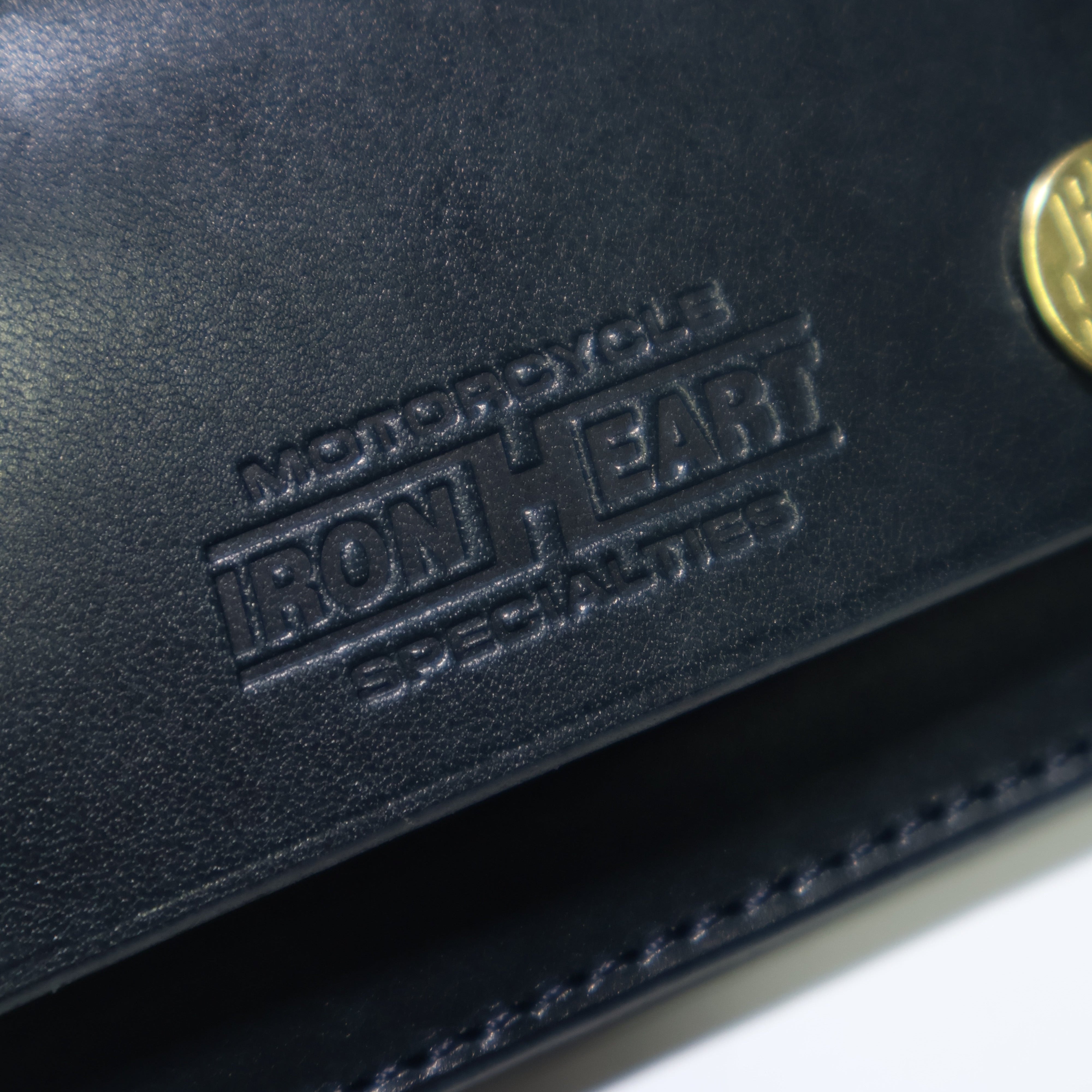 栃木レザー ミニトラッカーウォレット（グリーン） – IRON HEART