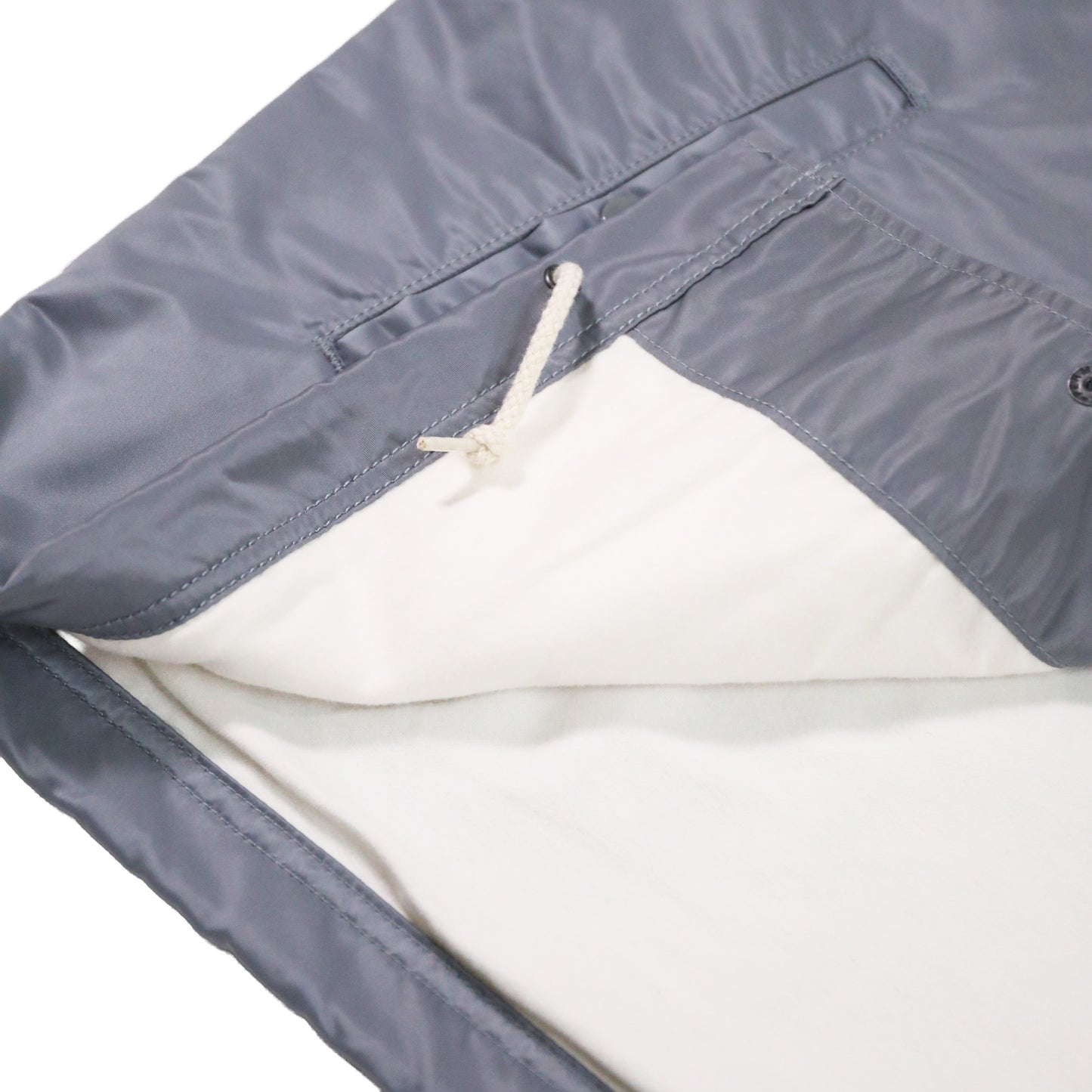 【IHJ-160】ナイロンコーチジャケット／グレー