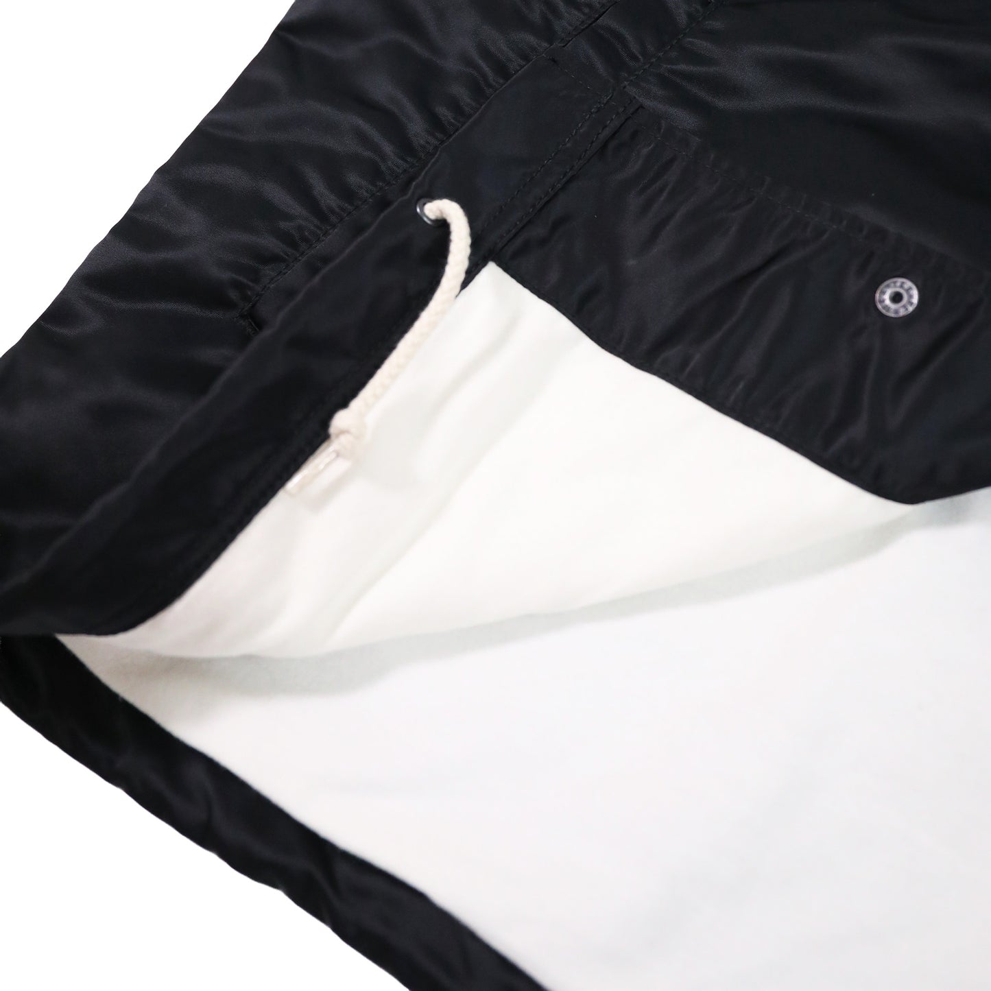 【IHJ-160】ナイロンコーチジャケット／ブラック